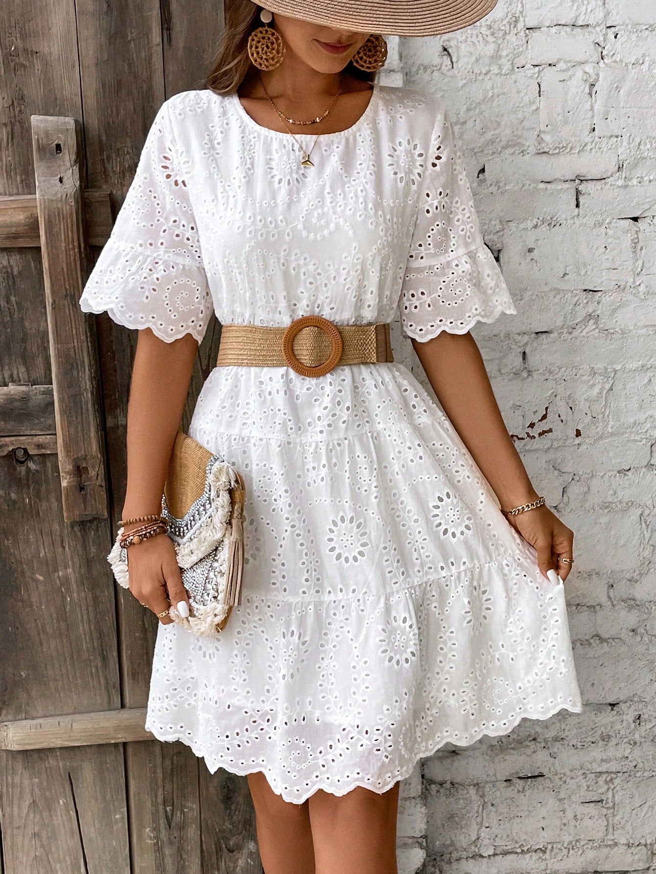 Elena- Abito bianco ricamato in cotone con maniche a tre quarti - Amavia Milano